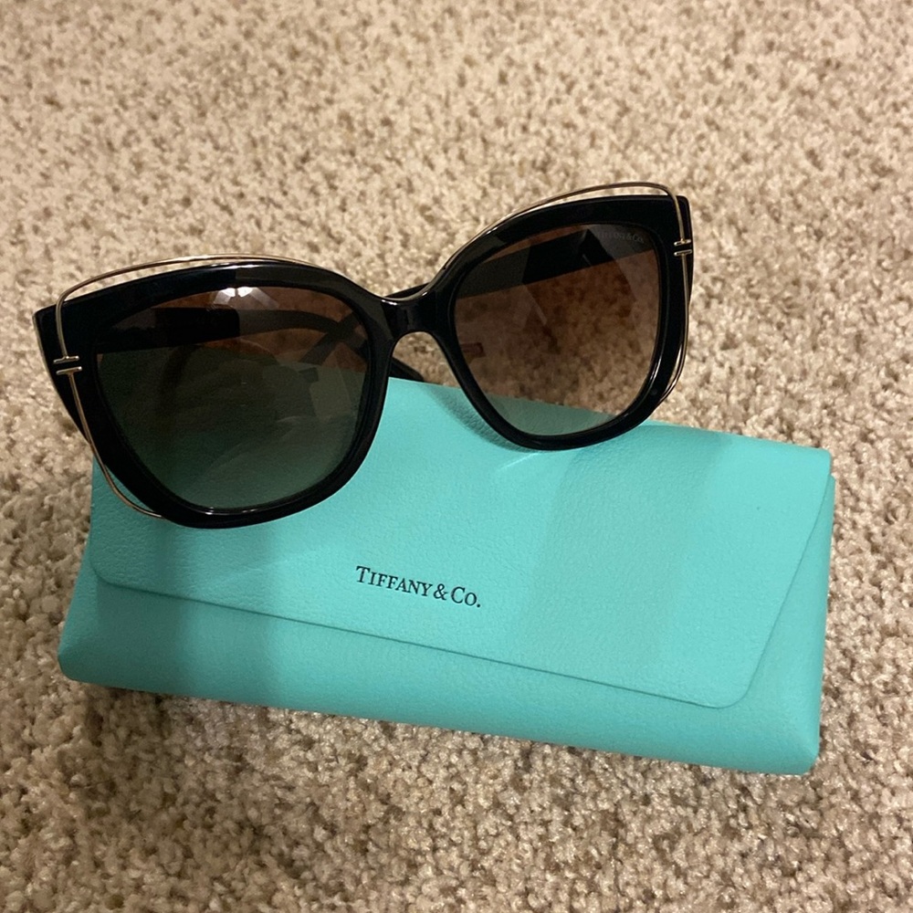 NWOT Tiffany sunglasses